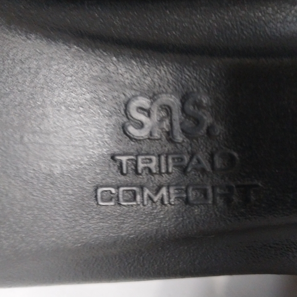 SAS Black Leather Slip-On Loafers - Picture 8 of 8